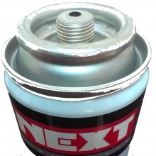 Аерозол NXT-373 A/C Seal Leak Stop 100 мл с UV оцветител. Спира течове от уплътнения и O-пръстени в автомобилни климатични системи.